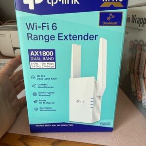 TP-Link Wi‑Fi 6 AX1800 Dual Band Range Extender - White